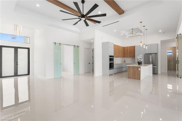 10 SW 33rd AVE, Cape Coral, FL 33991