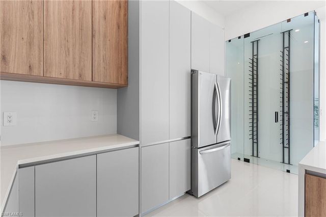 10 SW 33rd AVE, Cape Coral, FL 33991