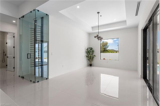 10 SW 33rd AVE, Cape Coral, FL 33991