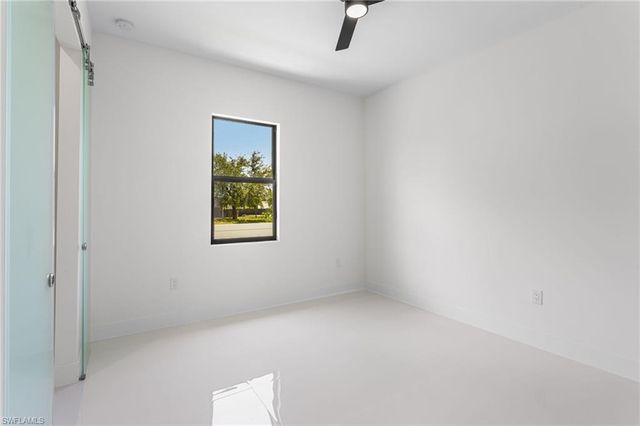 10 SW 33rd AVE, Cape Coral, FL 33991