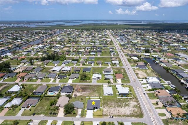 10 SW 33rd AVE, Cape Coral, FL 33991