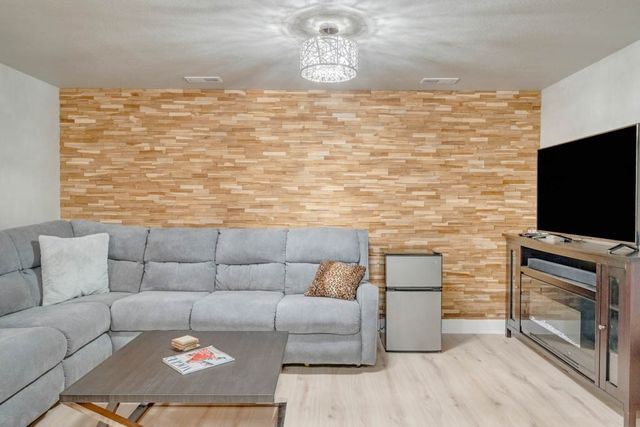 725 SE Drumlin Drive, Waukee, IA 50263