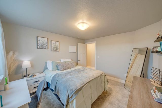 725 SE Drumlin Drive, Waukee, IA 50263