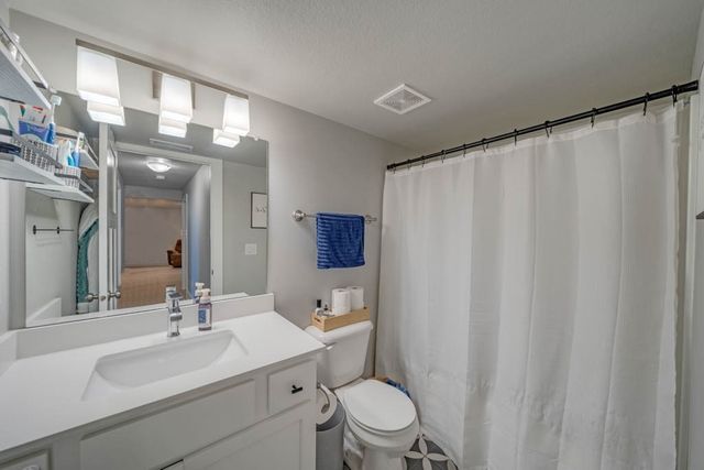725 SE Drumlin Drive, Waukee, IA 50263