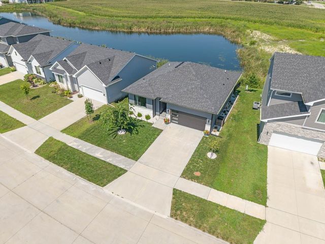 725 SE Drumlin Drive, Waukee, IA 50263