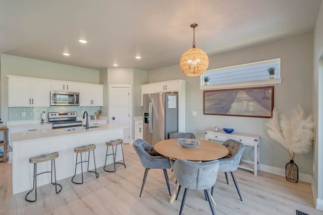 725 SE Drumlin Drive, Waukee, IA 50263