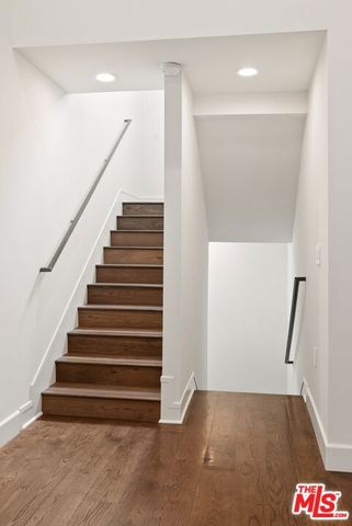 3965 Moore Street 104, Los Angeles, CA 90066