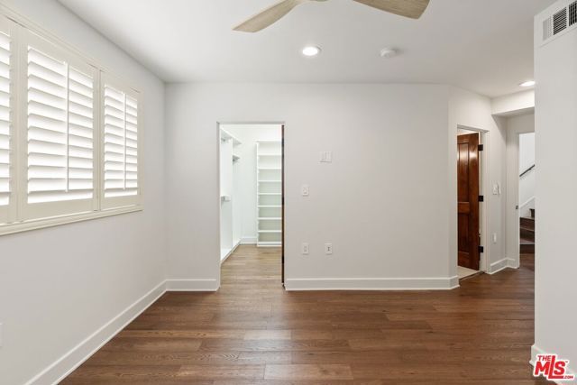 3965 Moore Street 104, Los Angeles, CA 90066