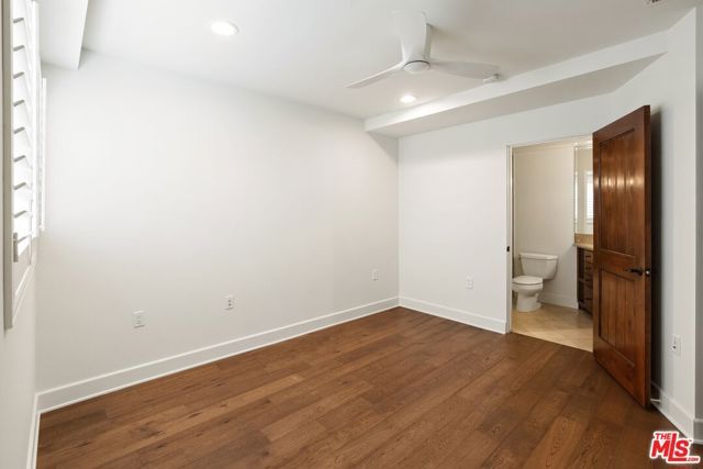 3965 Moore Street 104, Los Angeles, CA 90066