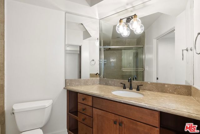 3965 Moore Street 104, Los Angeles, CA 90066