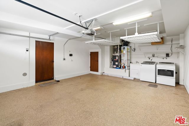 3965 Moore Street 104, Los Angeles, CA 90066