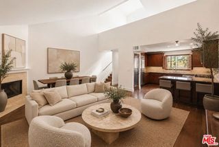 3965 Moore Street 104, Los Angeles, CA 90066