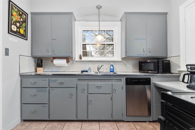 3025 N Anthony Boulevard, Fort Wayne, IN 46805