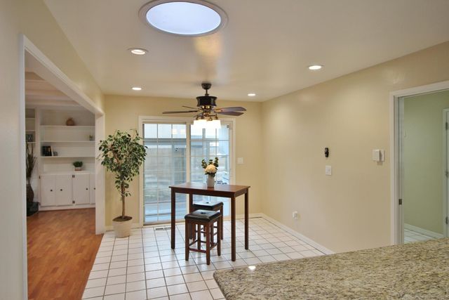 302 Leveland Ln, Modesto, CA 95350