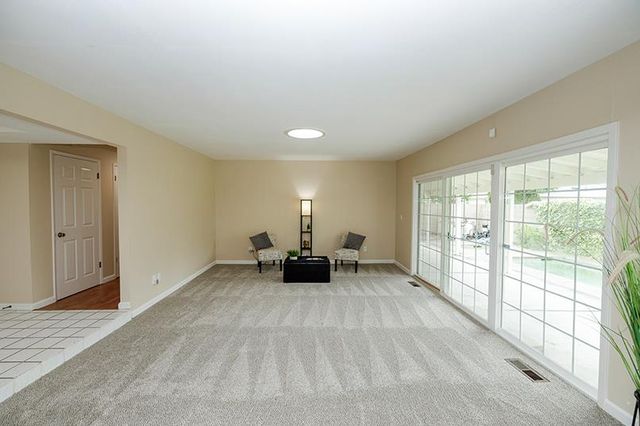 302 Leveland Ln, Modesto, CA 95350