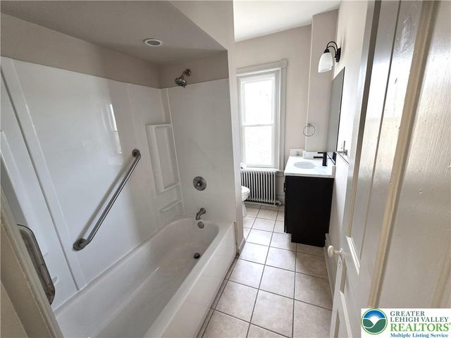 515 East Church Street, Slatington Boro, PA 18080