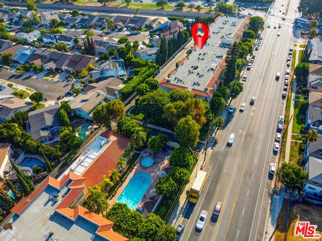 12830 Burbank Boulevard 201, Valley Village, CA 91607