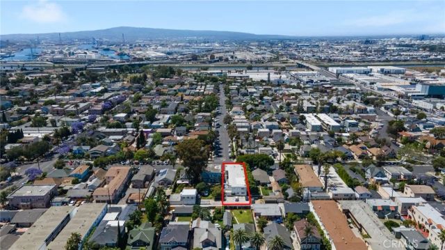 1070 Chestnut, Long Beach, CA 90813