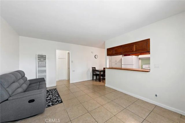 1070 Chestnut, Long Beach, CA 90813