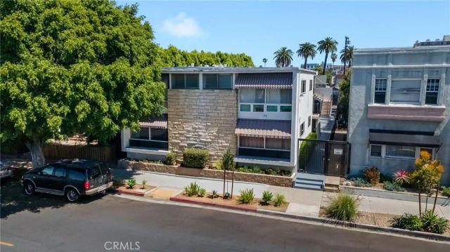 1070 Chestnut, Long Beach, CA 90813