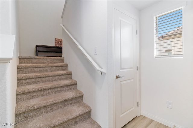 6855 Crimson Shadow Street, North Las Vegas, NV 89086