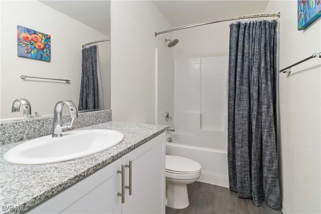 6855 Crimson Shadow Street, North Las Vegas, NV 89086