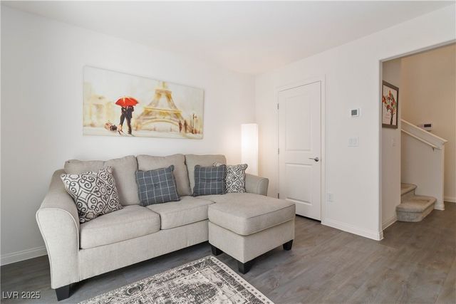 6855 Crimson Shadow Street, North Las Vegas, NV 89086