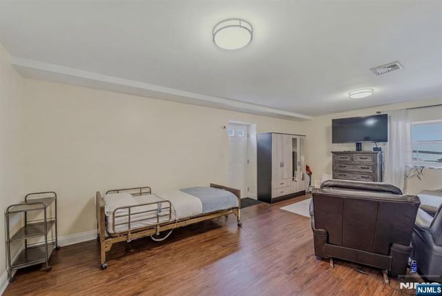 310 6th Street A, Fairview, NJ 07022