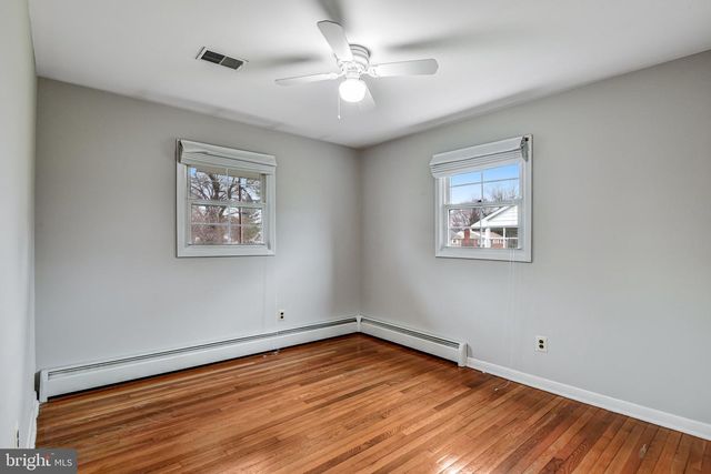 8909 HILL PL, Manassas, VA 20110