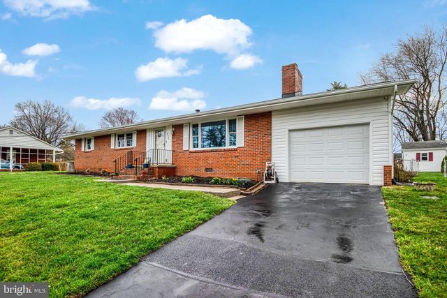 8909 HILL PL, Manassas, VA 20110