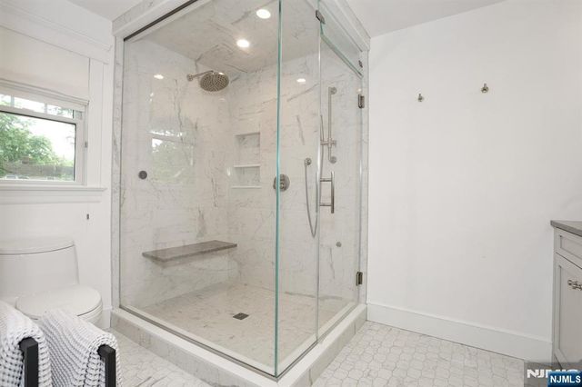 425 Wastena Terrace, Ridgewood, NJ 07450