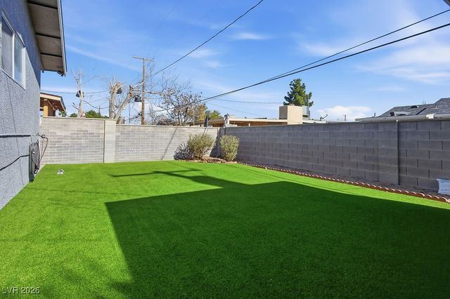 112 North 19th Street, Las Vegas, NV 89101