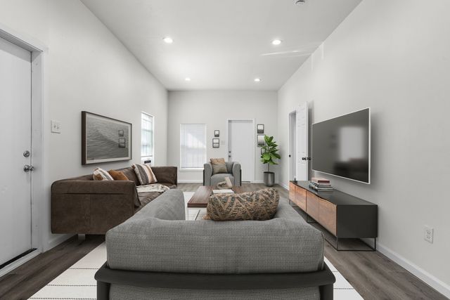 2406 Ross Avenue, Fort Worth, TX 76164