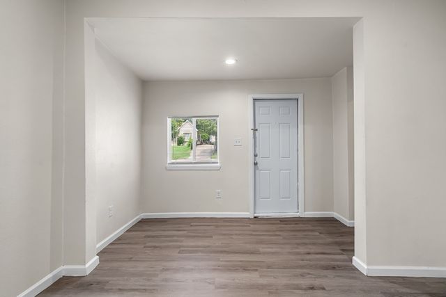 2406 Ross Avenue, Fort Worth, TX 76164