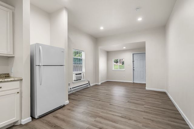 2406 Ross Avenue, Fort Worth, TX 76164