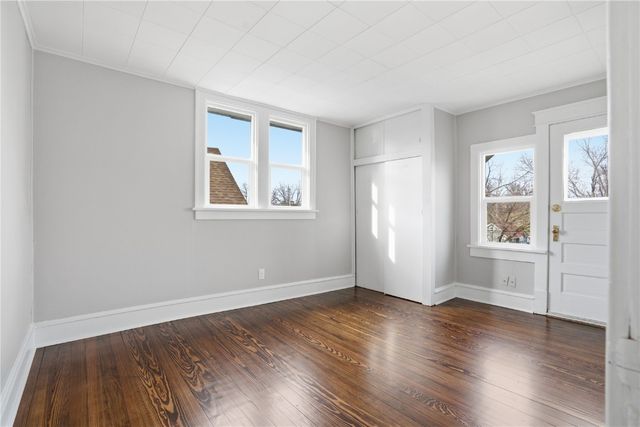 1338 Hinkley Avenue NW, Cedar Rapids, IA 52405