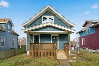 1338 Hinkley Avenue NW, Cedar Rapids, IA 52405
