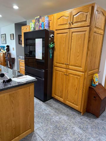 1305 Bald Hill Road, Zanesville, OH 43701