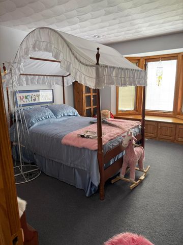 1305 Bald Hill Road, Zanesville, OH 43701