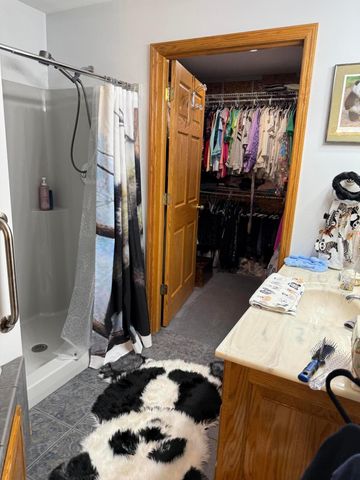 1305 Bald Hill Road, Zanesville, OH 43701