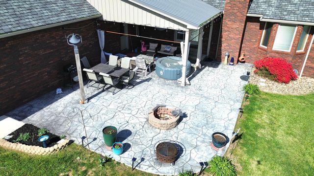 1305 Bald Hill Road, Zanesville, OH 43701