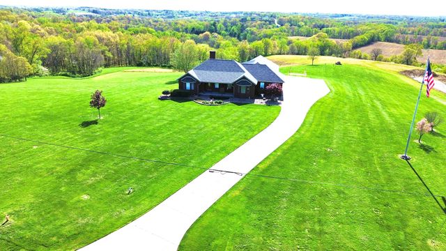 1305 Bald Hill Road, Zanesville, OH 43701