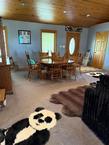 1305 Bald Hill Road, Zanesville, OH 43701