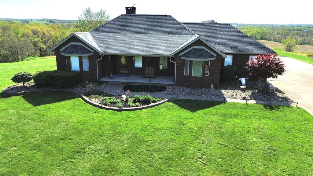 1305 Bald Hill Road, Zanesville, OH 43701
