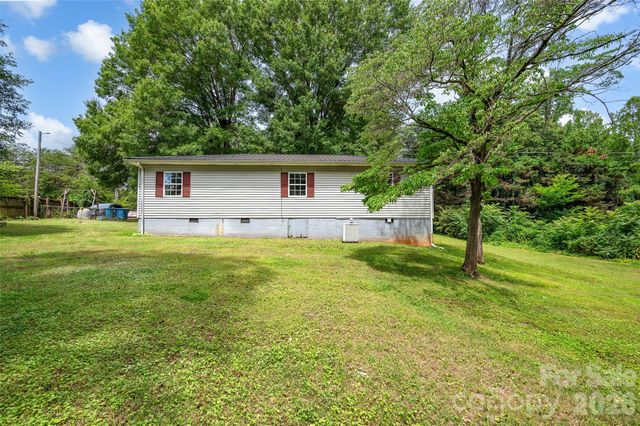 4507 US Highway 64 Highway W, Mocksville, NC 27028