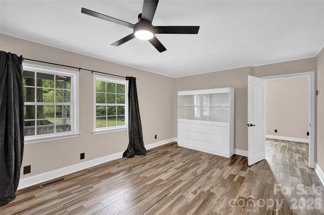 4507 US Highway 64 Highway W, Mocksville, NC 27028