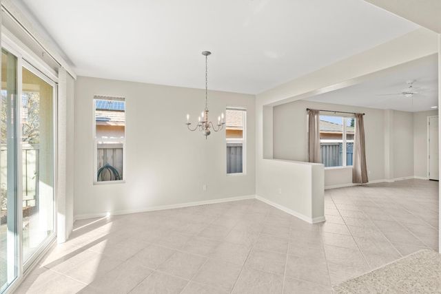 320 Snapdragon Ln, Lincoln, CA 95648