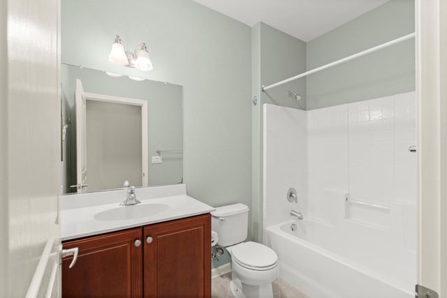 320 Snapdragon Ln, Lincoln, CA 95648