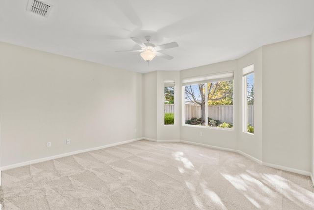 320 Snapdragon Ln, Lincoln, CA 95648