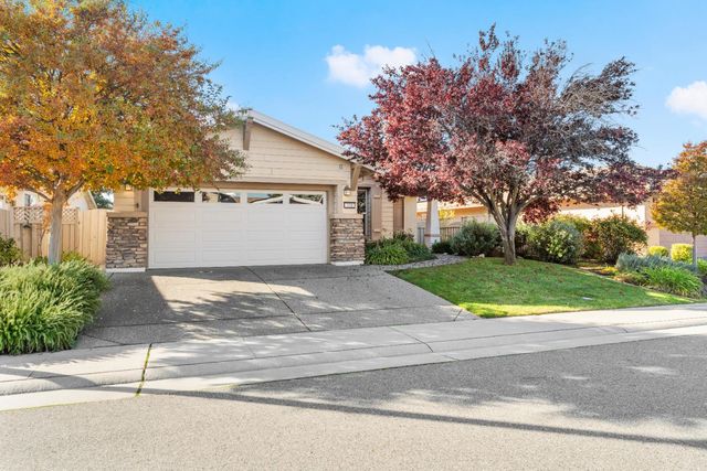 320 Snapdragon Ln, Lincoln, CA 95648